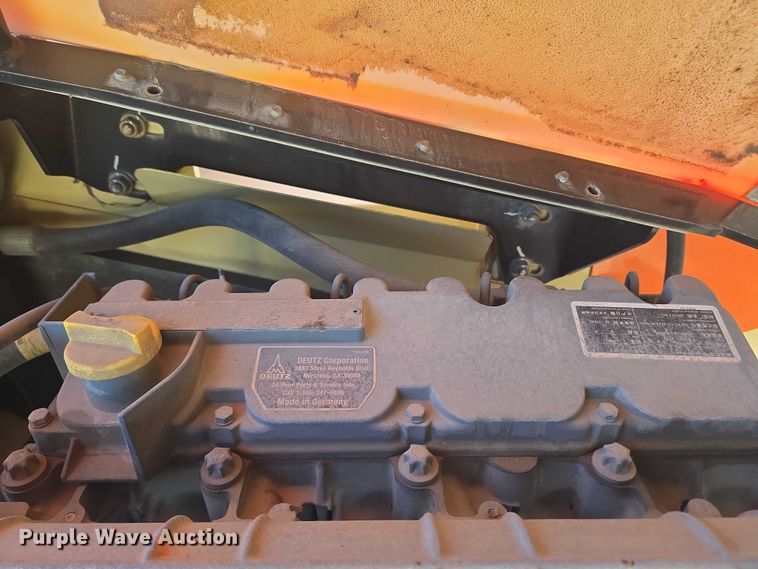 image for item YA1072 2011 JLG 600AJ boom lift