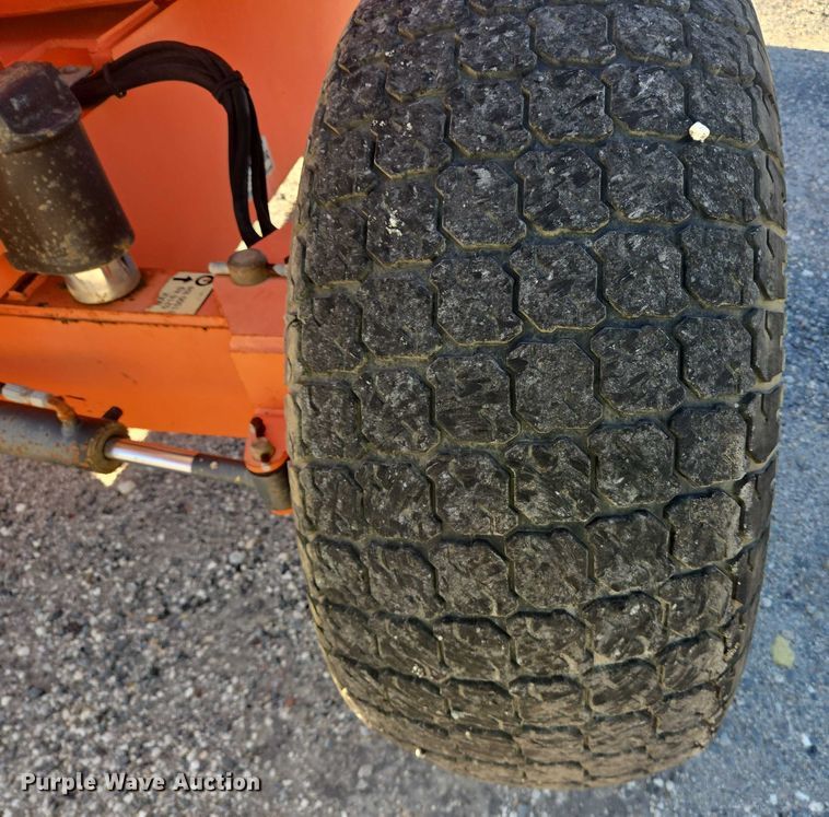 image for item YA1072 2011 JLG 600AJ boom lift