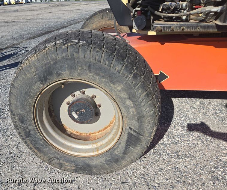 image for item YA1072 2011 JLG 600AJ boom lift