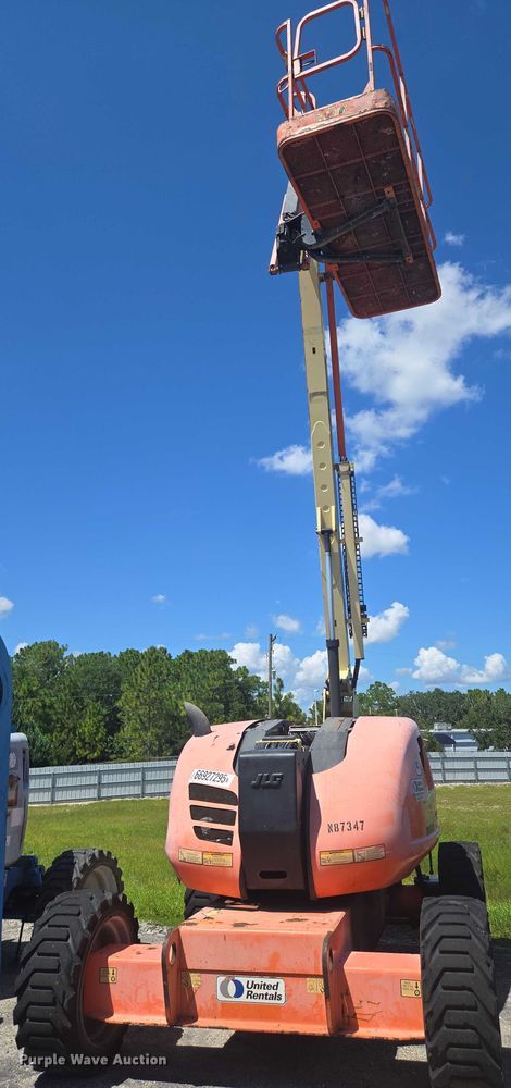 image for item YA1073 2014 JLG 600AJ boom lift