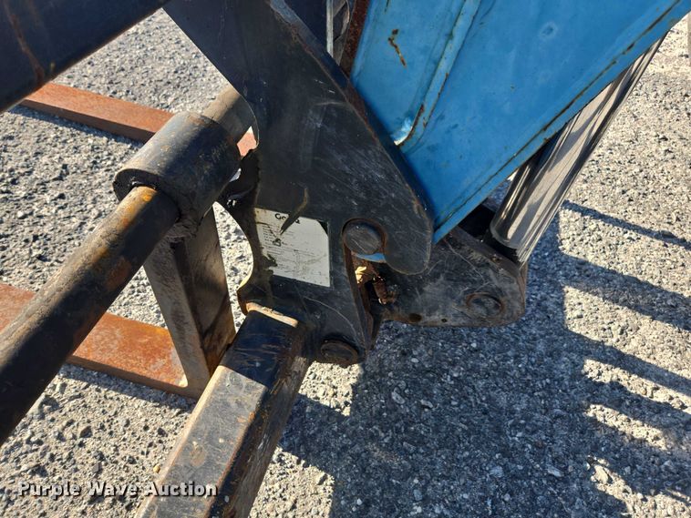 image for item YA1074 2015 Genie GTH-844 telehandler