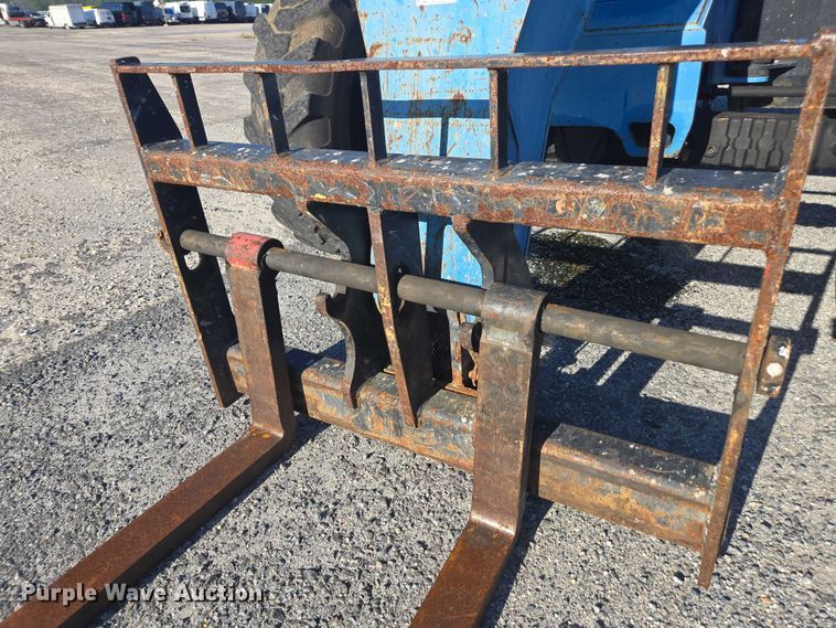 image for item YA1074 2015 Genie GTH-844 telehandler