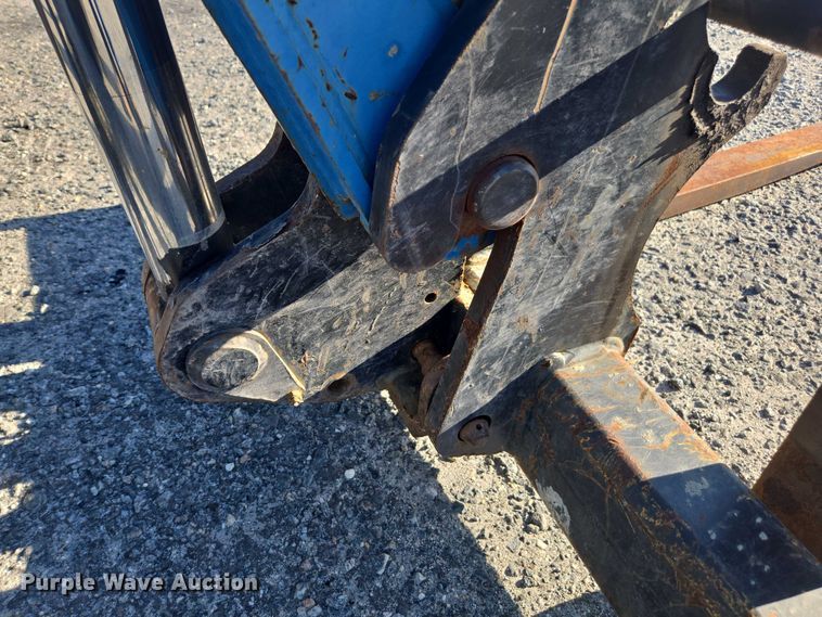 image for item YA1074 2015 Genie GTH-844 telehandler