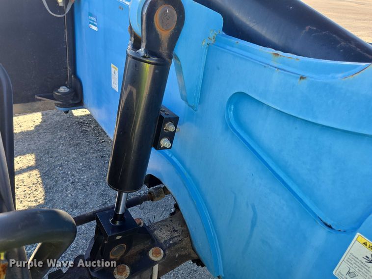 image for item YA1074 2015 Genie GTH-844 telehandler