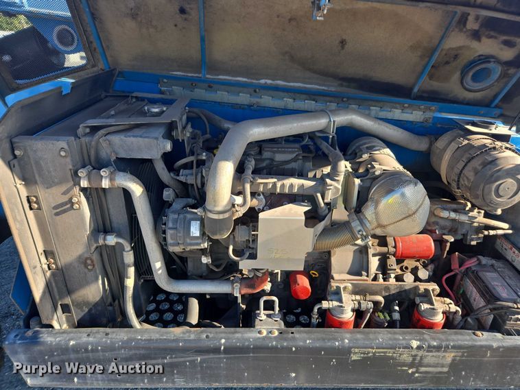 image for item YA1074 2015 Genie GTH-844 telehandler