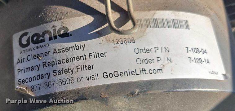 image for item YA1074 2015 Genie GTH-844 telehandler