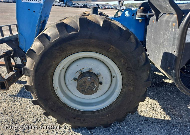 image for item YA1074 2015 Genie GTH-844 telehandler