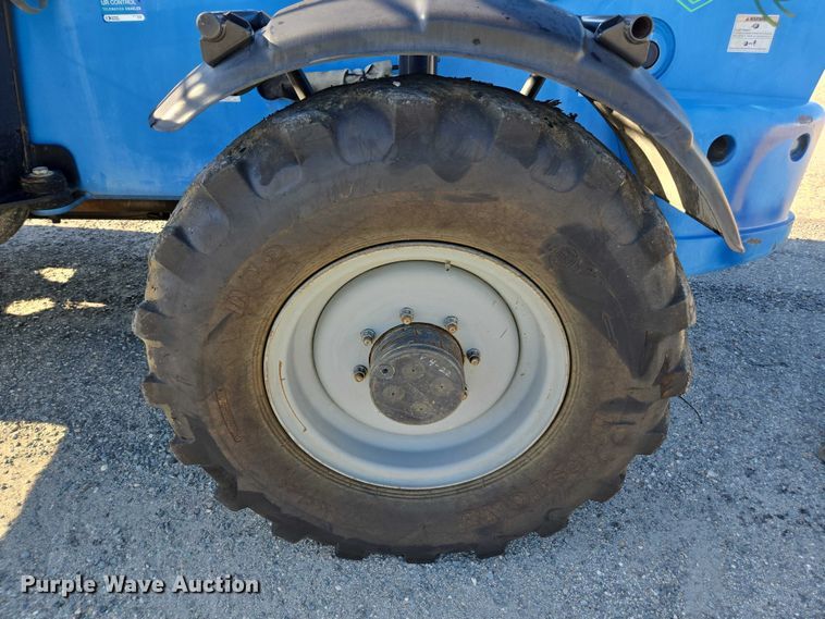 image for item YA1074 2015 Genie GTH-844 telehandler