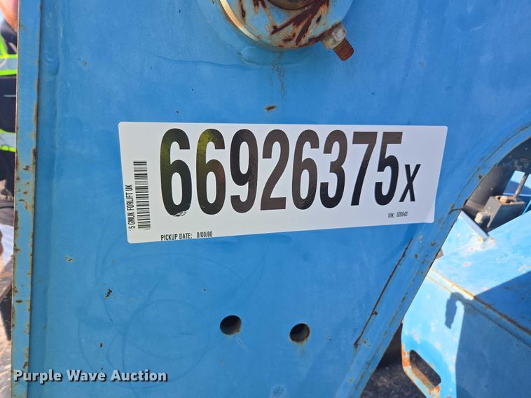 image for item YA1074 2015 Genie GTH-844 telehandler