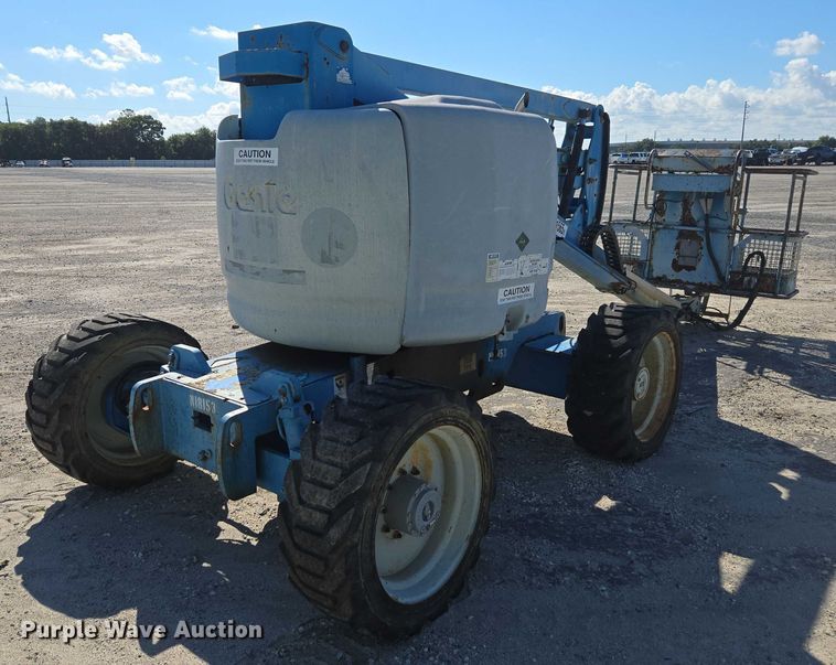 image for item YA1075 2004 Genie Z45 boom lift