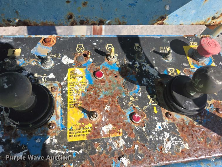 image for item YA1075 2004 Genie Z45 boom lift