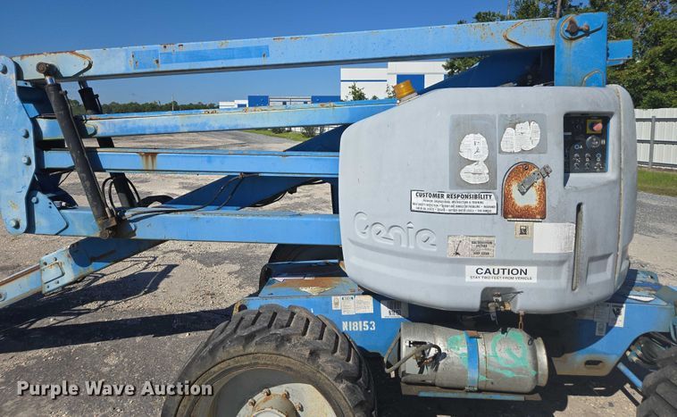 image for item YA1075 2004 Genie Z45 boom lift