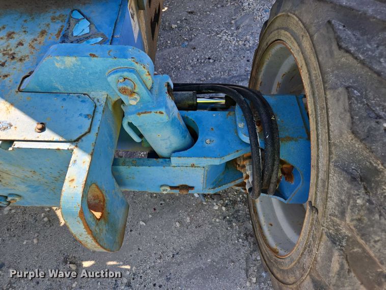 image for item YA1075 2004 Genie Z45 boom lift