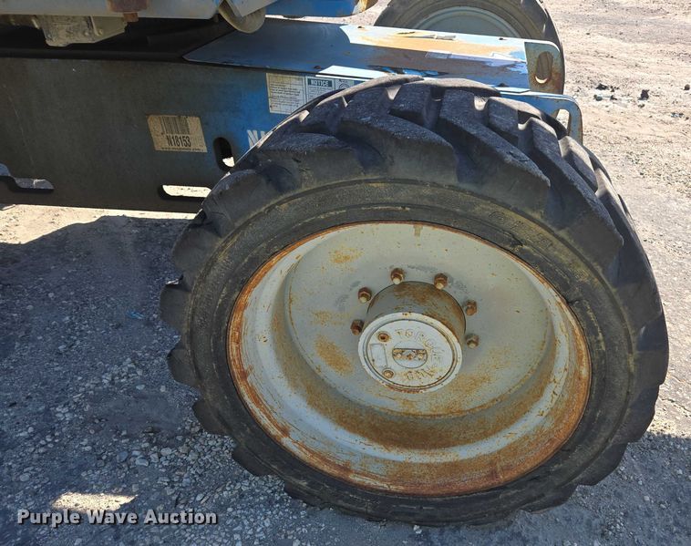 image for item YA1075 2004 Genie Z45 boom lift