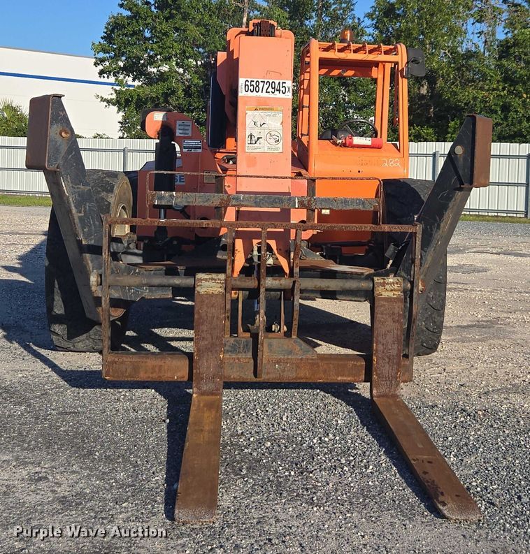 image for item YA1077 2014 JLG 10054 telehandler