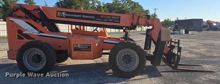 image for item YA1077 2014 JLG 10054 telehandler