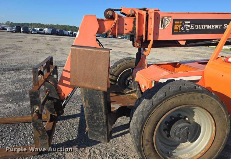 image for item YA1077 2014 JLG 10054 telehandler