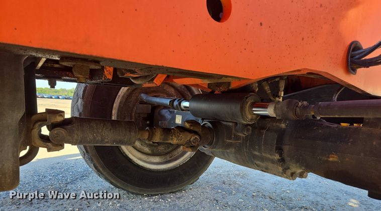 image for item YA1077 2014 JLG 10054 telehandler