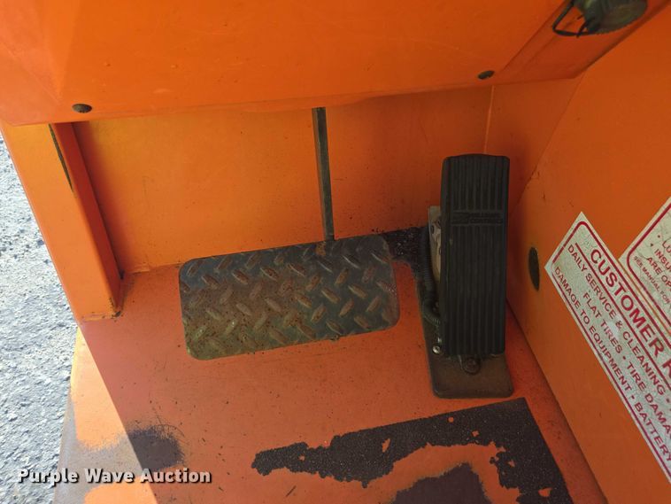 image for item YA1077 2014 JLG 10054 telehandler