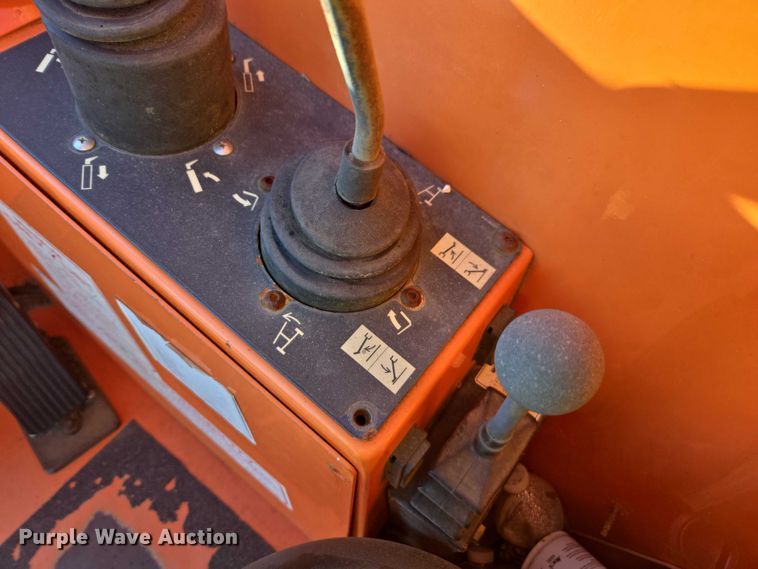 image for item YA1077 2014 JLG 10054 telehandler