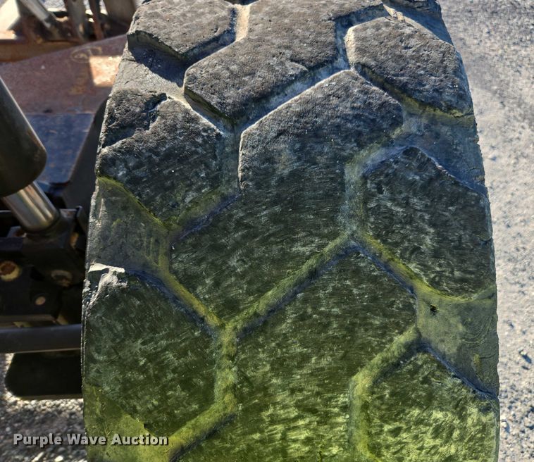 image for item YA1077 2014 JLG 10054 telehandler