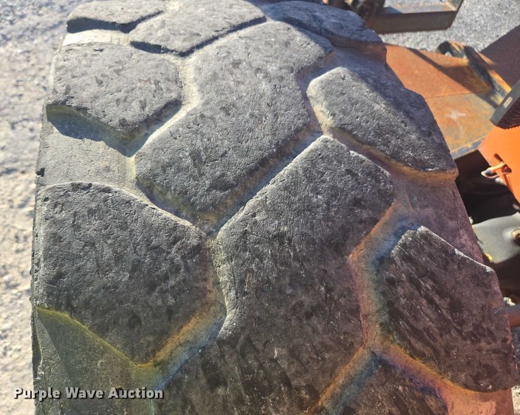 image for item YA1077 2014 JLG 10054 telehandler