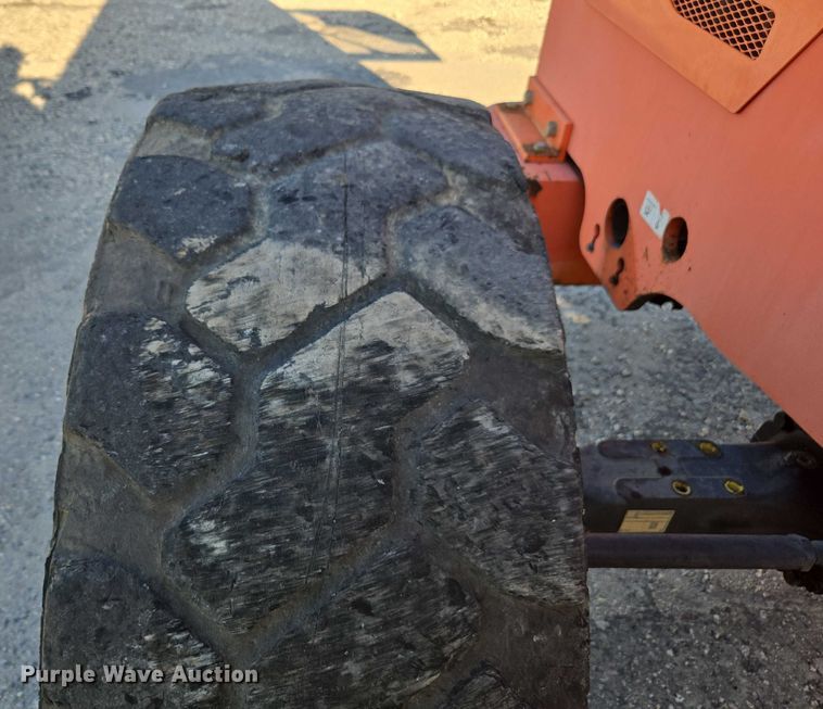 image for item YA1077 2014 JLG 10054 telehandler