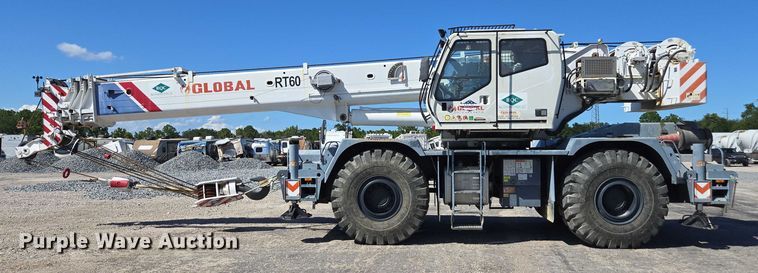 image for item YA1078 2013 Zoomlion RT55 crane