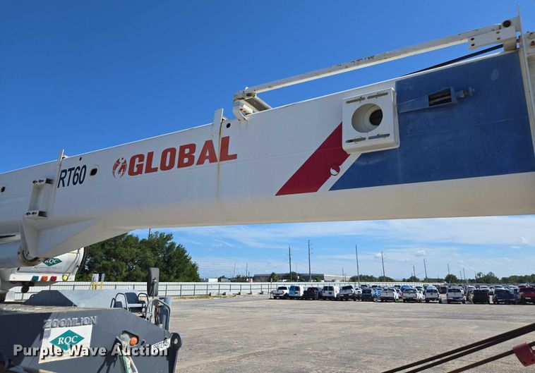 image for item YA1078 2013 Zoomlion RT55 crane