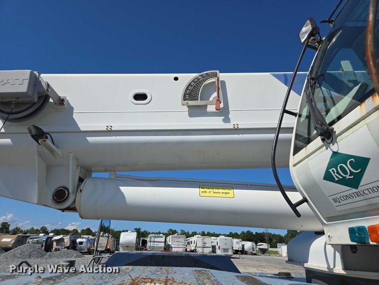 image for item YA1078 2013 Zoomlion RT55 crane