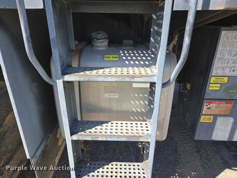 image for item YA1078 2013 Zoomlion RT55 crane