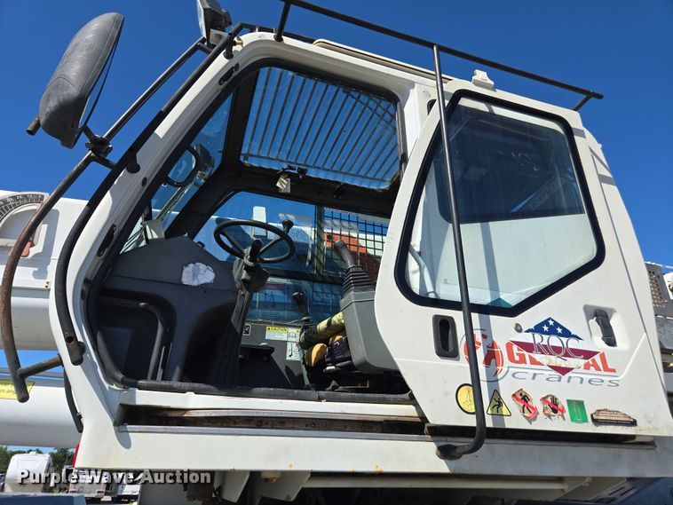 image for item YA1078 2013 Zoomlion RT55 crane