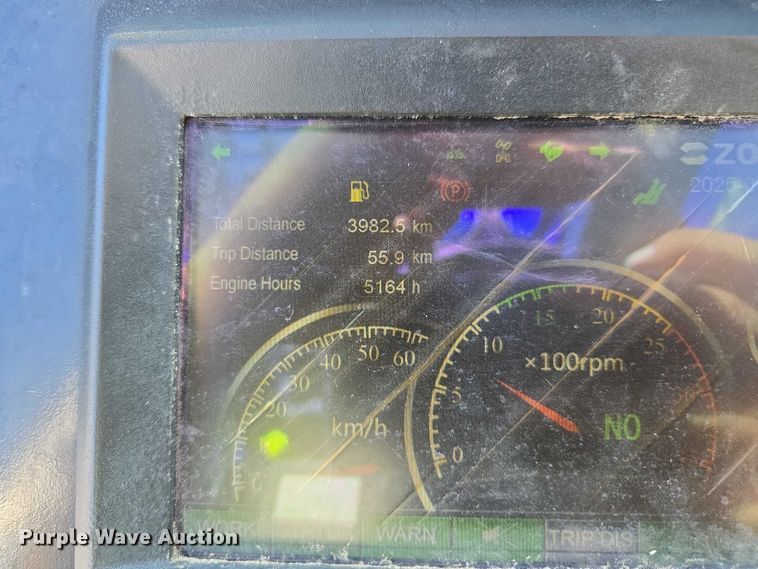 image for item YA1078 2013 Zoomlion RT55 crane