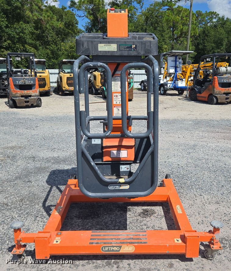 image for item YA1081 JLG FT70 vertical lift