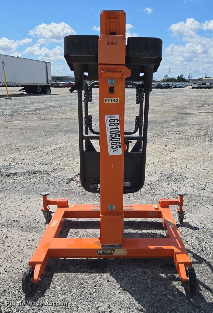 image for item YA1081 JLG FT70 vertical lift