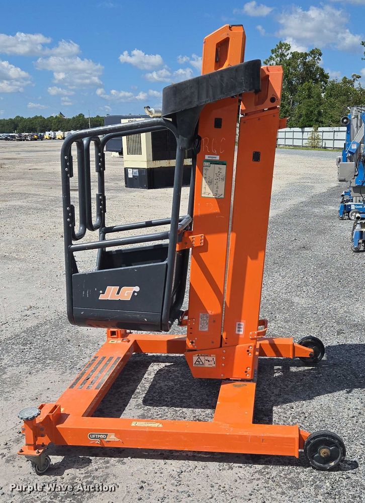 image for item YA1081 JLG FT70 vertical lift