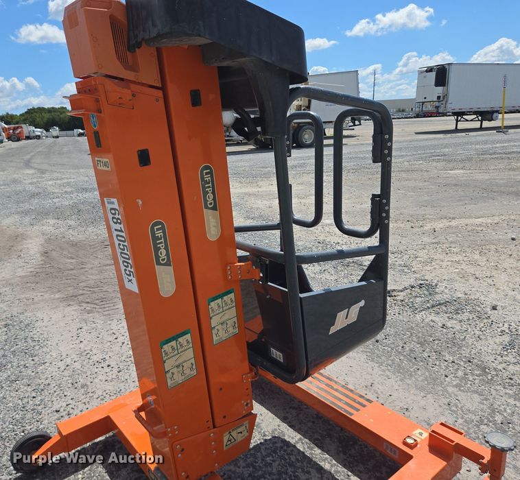 image for item YA1081 JLG FT70 vertical lift