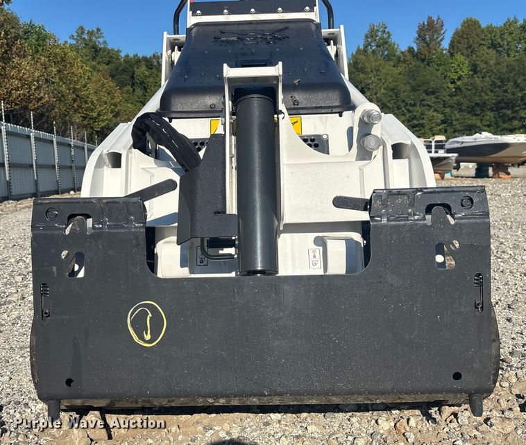 image for item YA1084 2025 Bobcat MT100 compact utility loader