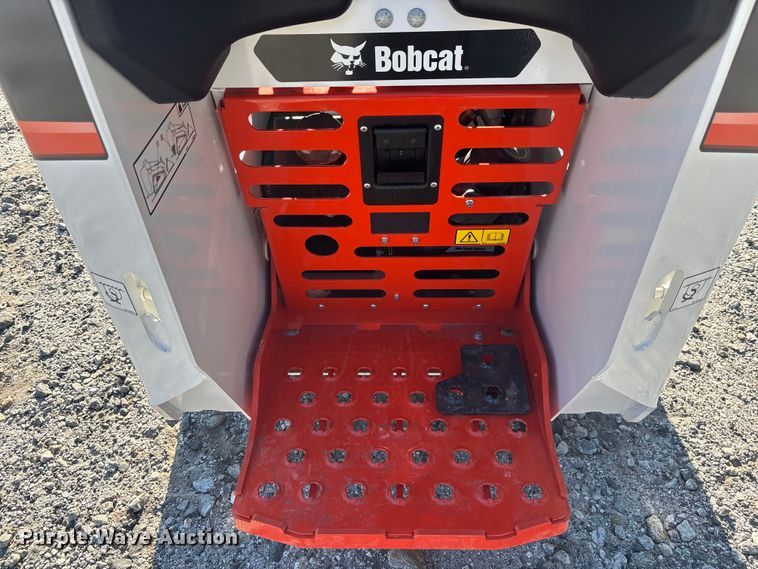 image for item YA1084 2025 Bobcat MT100 compact utility loader