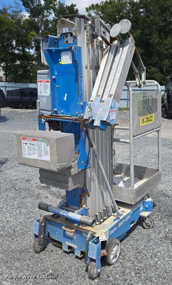 image for item YA1085 2018 Genie AWP-30S vertical lift
