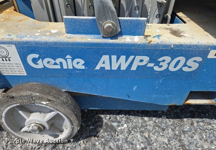 image for item YA1085 2018 Genie AWP-30S vertical lift