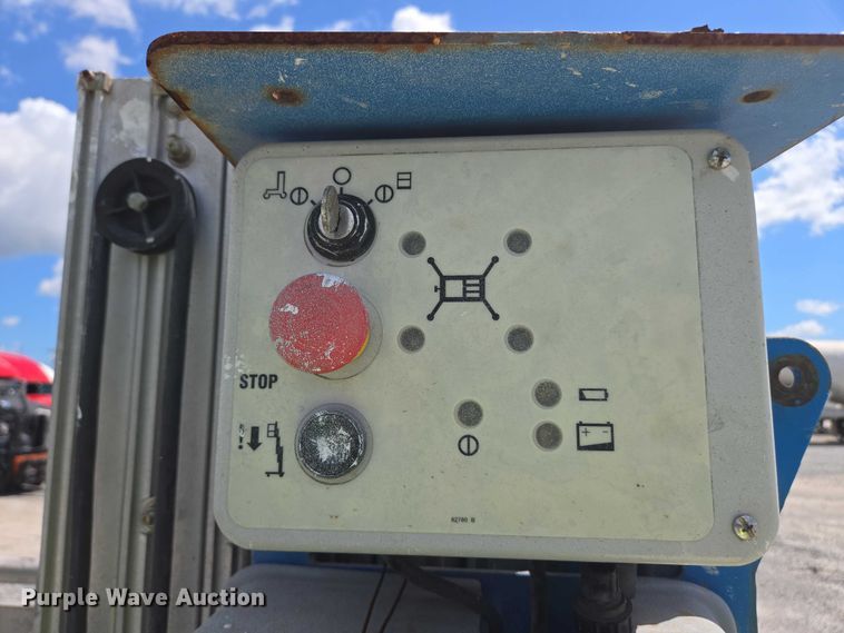 image for item YA1085 2018 Genie AWP-30S vertical lift