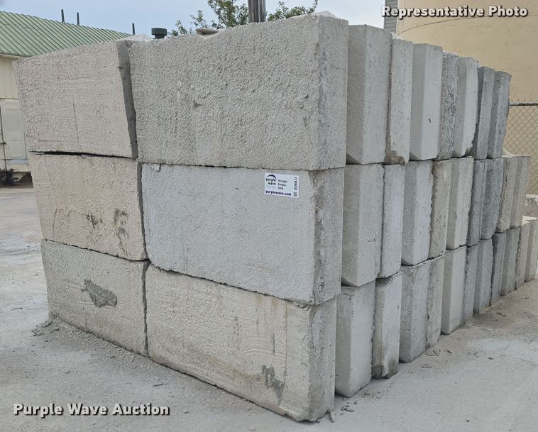 24) concrete edge bunker blocks in Newton, KS | Item ZA0701