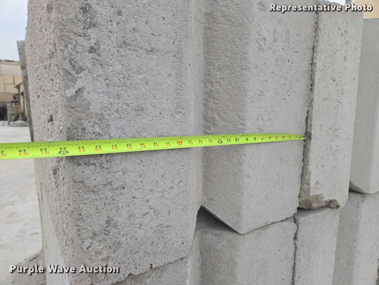 image for item ZA0709 (24) concrete edge bunker blocks