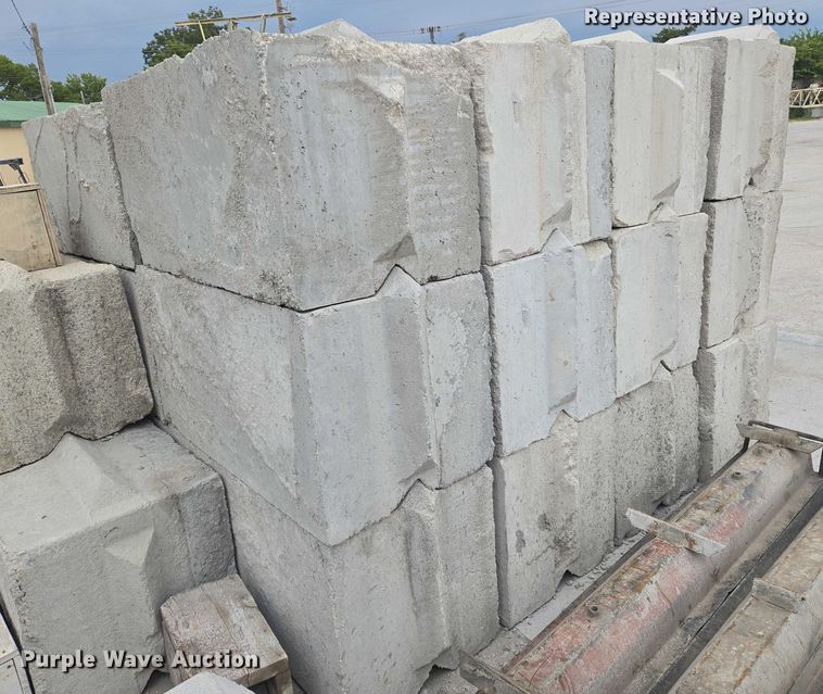 image for item ZA0715 (24) concrete edge bunker blocks