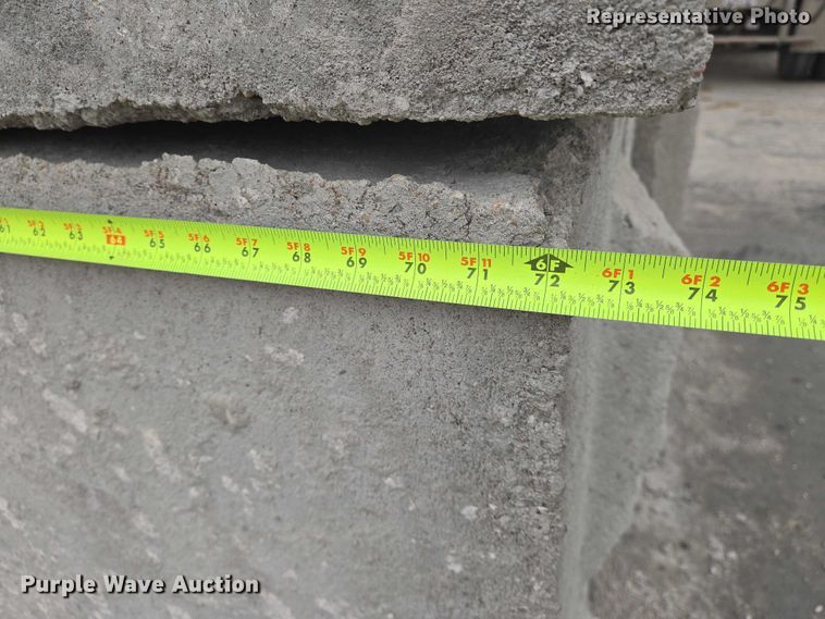 image for item ZA0717 (16) concrete edge bunker blocks