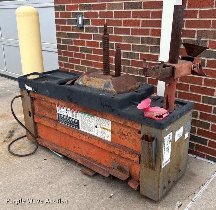 image for item DM5603 Coats 4050A Center Post Tire Machine