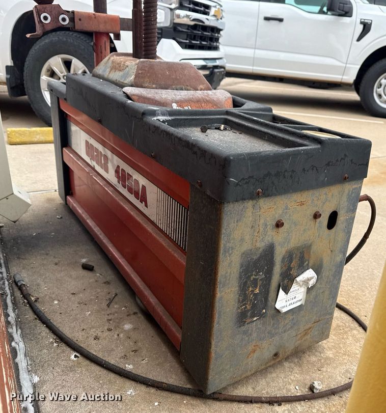 image for item DM5603 Coats 4050A Center Post Tire Machine