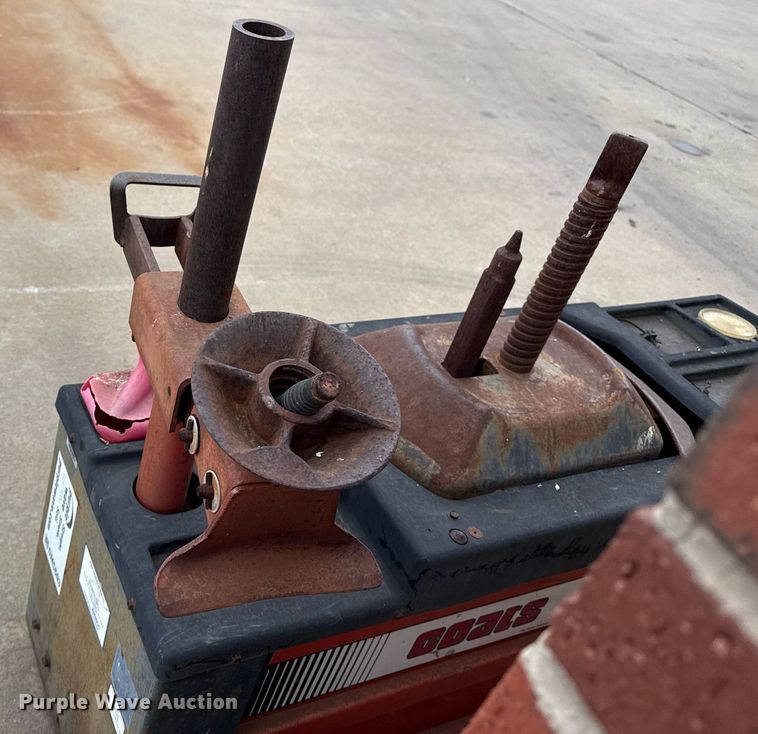 image for item DM5603 Coats 4050A Center Post Tire Machine