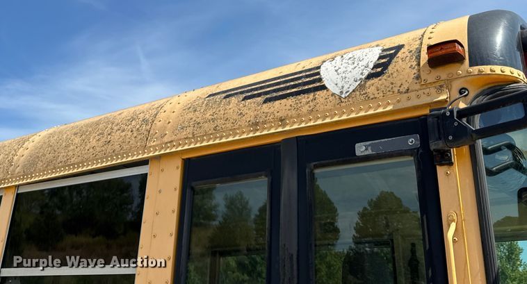 image for item DO2244 2008 IC PB105 school bus